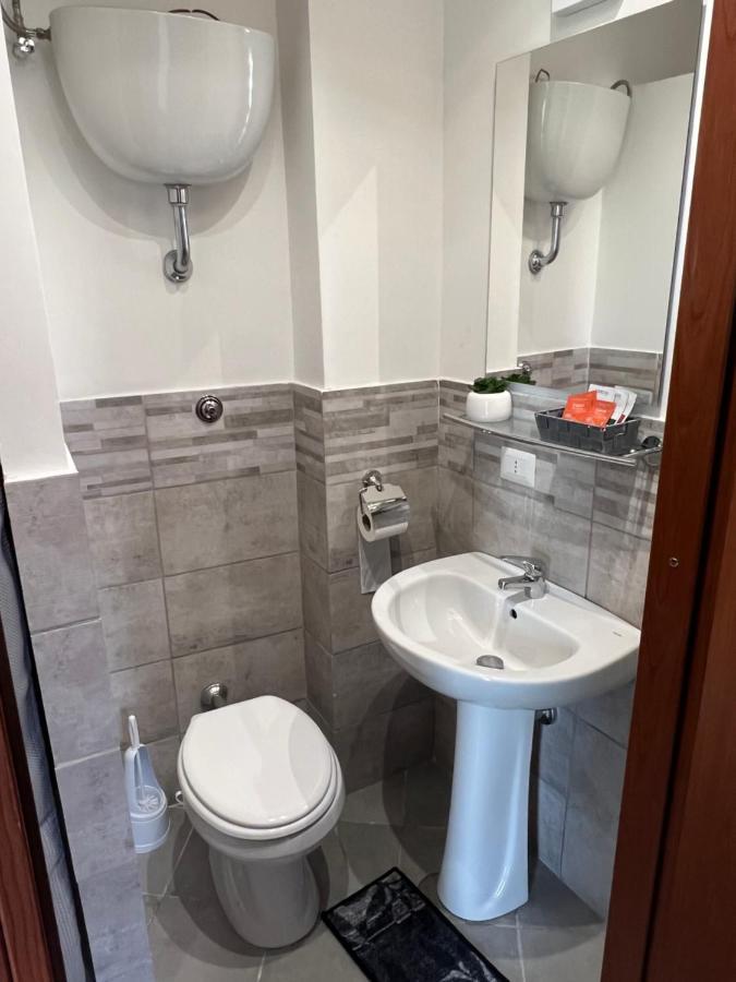 Saint Peter Vatican City Confortable Apartament Stellasia Casa Vacanza Rome Exterior photo